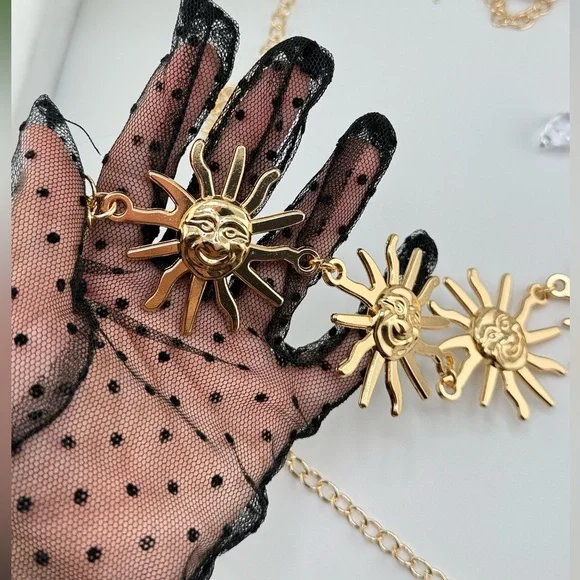 Gold Sun Face Waist Chain Belt – Adjustable Statement Chain Jewelry - Picture 6 of 8